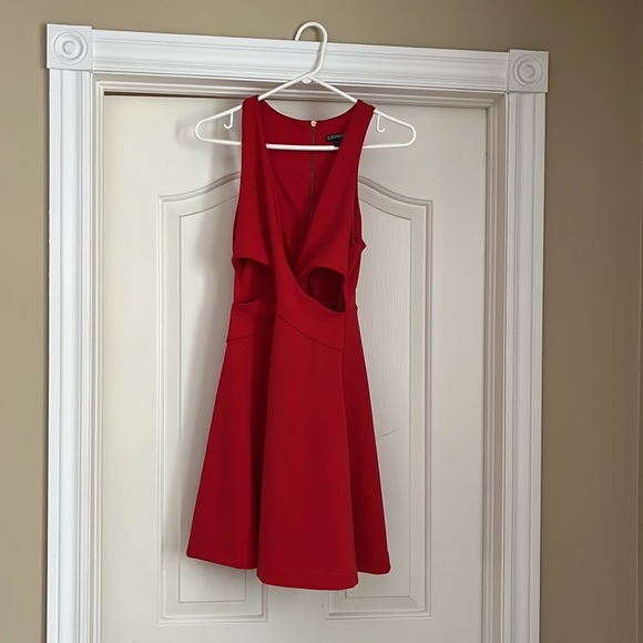 Cocktail dress with cut out - Picture 6 of 6